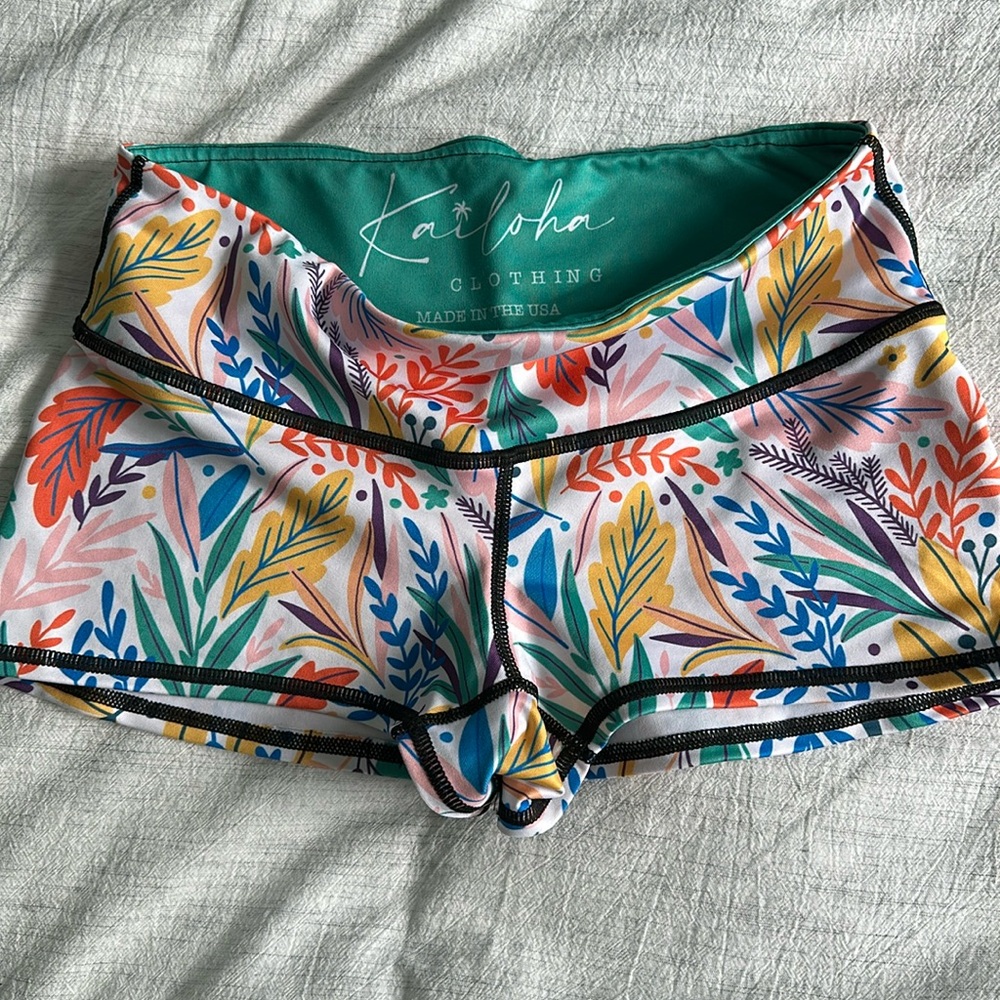 Kailoha Clothing Patterned Short - Small